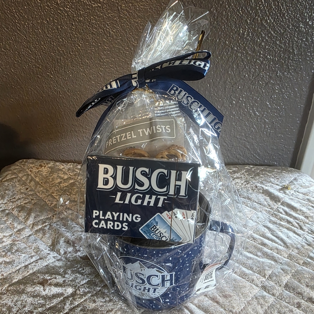 Busch Light Gift Set with Mug, Playing Cards, And Pretzels. NWT